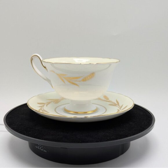 Shelley Golden Harvest 13685 Bone China Gainsborough Shape Tea Cup Saucer Set - Picture 7 of 16